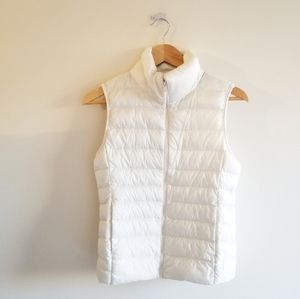 Lightweight white puffer vest